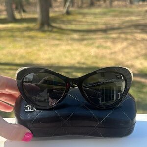 CHANEL 5432-A Cat Eye Sunglasses Black CC Logo Classic